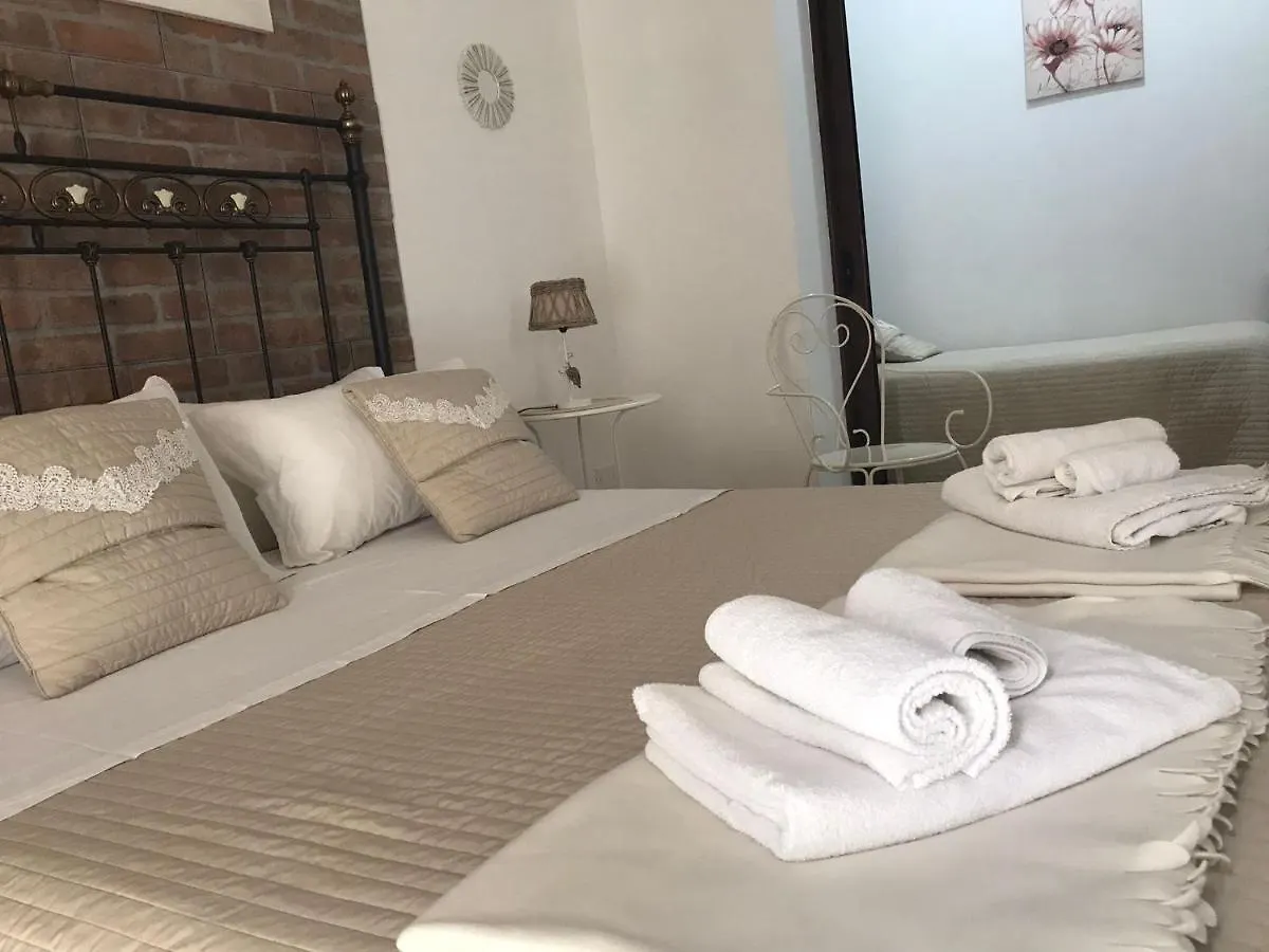 צ'יניזי La Mansarda B&B לינה וארוחת בוקר