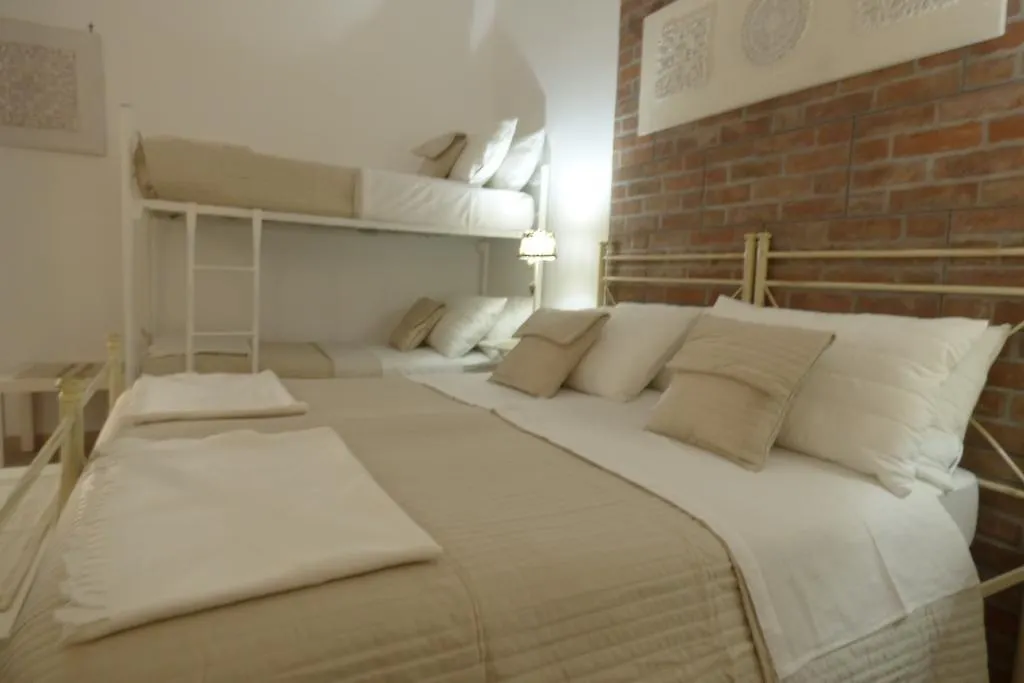 La Mansarda B&B Cinisi Couette-café