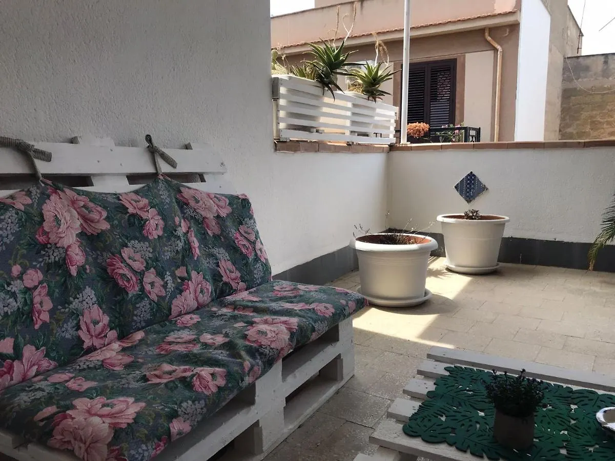La Mansarda B&B Cinisi Bed & Breakfast