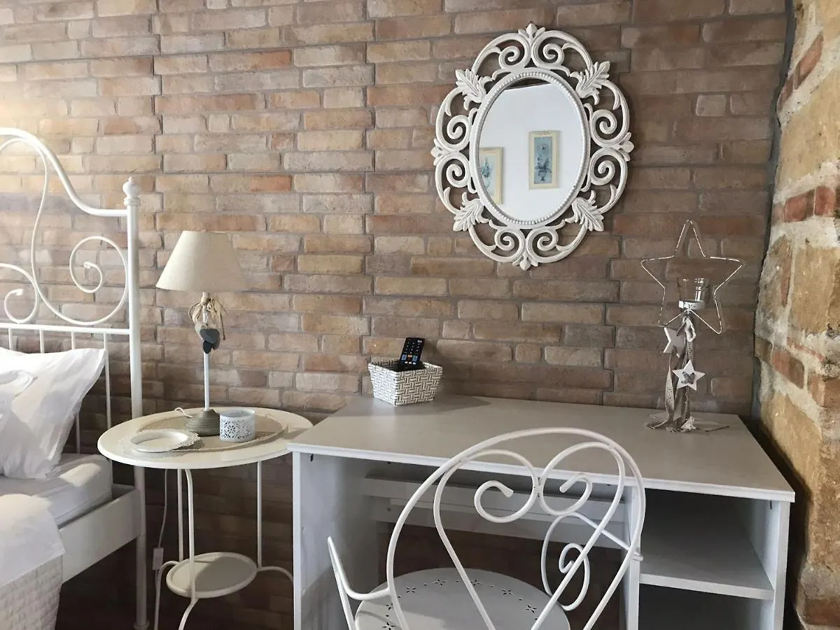 Bed & Breakfast La Mansarda B&B Cinisi