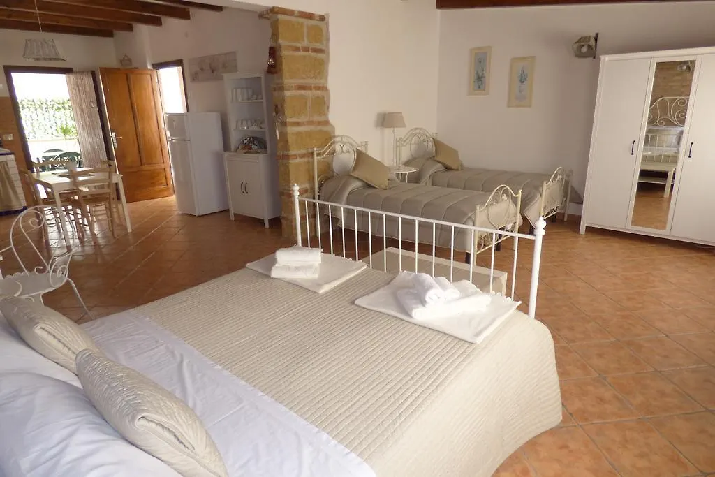 La Mansarda B&B Cinisi Bed & Breakfast